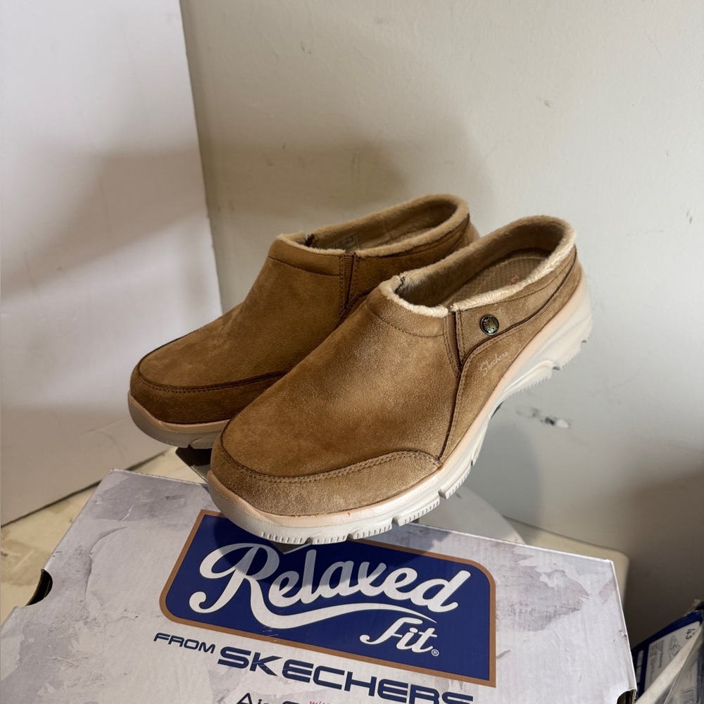 Skechers Easy Going Latte Women's Slip On Mules Clogs Comfort Casual Shoes 49532